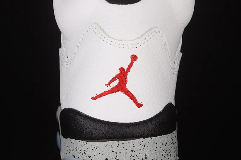 All categories Air Jordan Jordan series basketball shoes Air Jordan 5 G version Air Jordan 5 White Cement AJ5 Joe 5 white cement 136027-104
